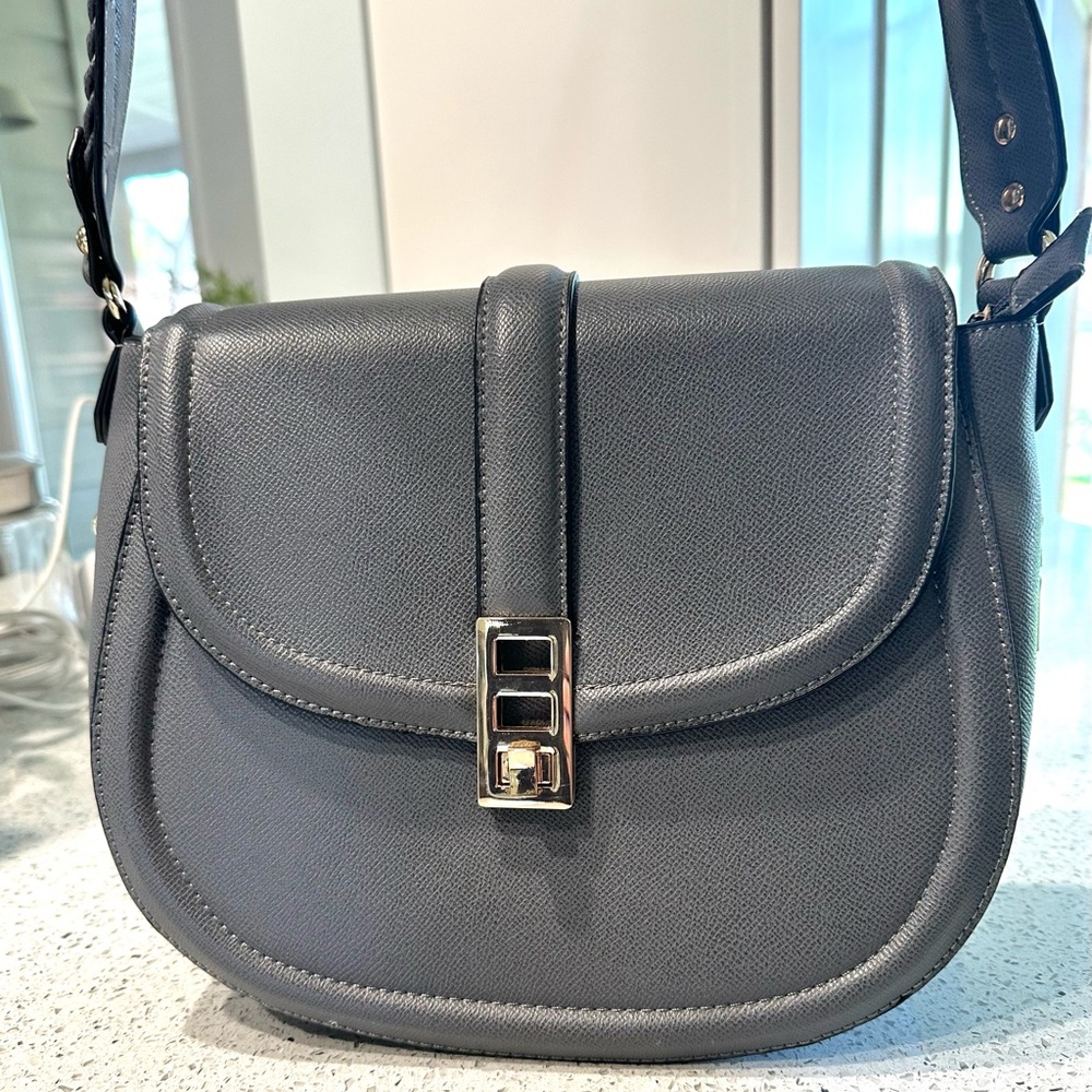 Melie Bianco gray saddle style purse